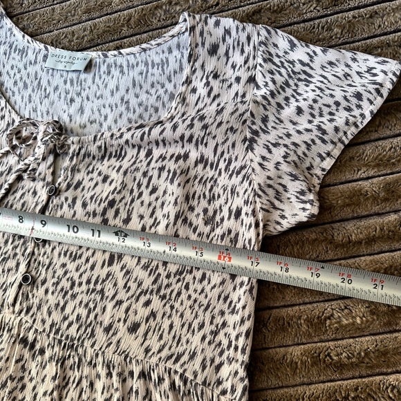 🎉5 for $45🎉 Dress Forum dress size S - Picture 7 of 8